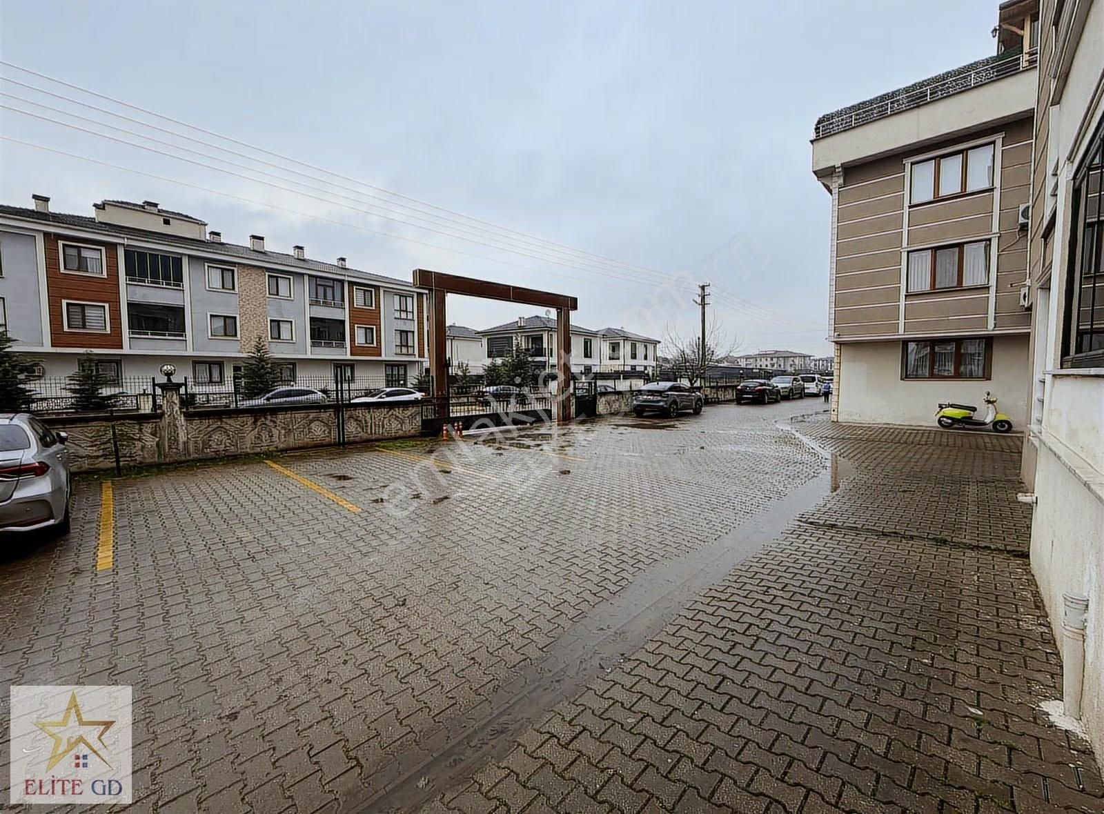 Elite Gd & Beyciler Gülşen Sitesinde 3+1 Ebeveyn B. Ferah Daire - Görsel 2