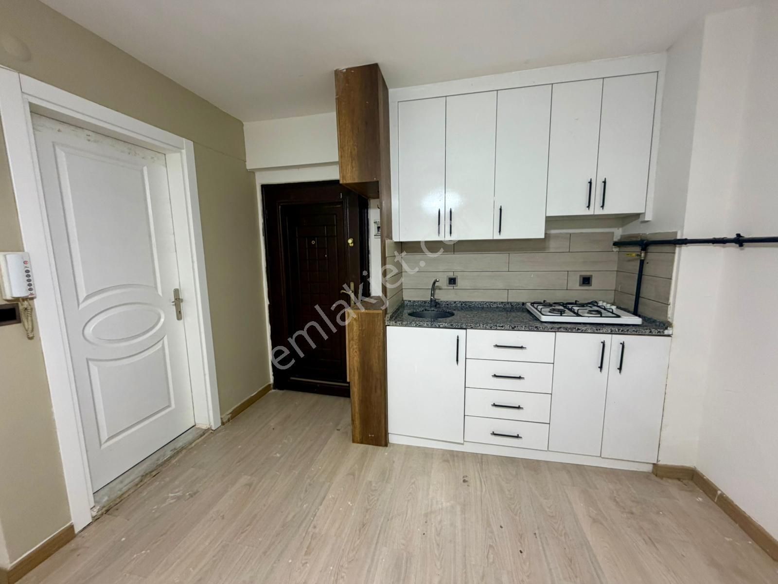 Ender Uysal Gayrimenkulden Asmalıevlerd De Satılık 2+1 Açık Mutfak Butik Daire..