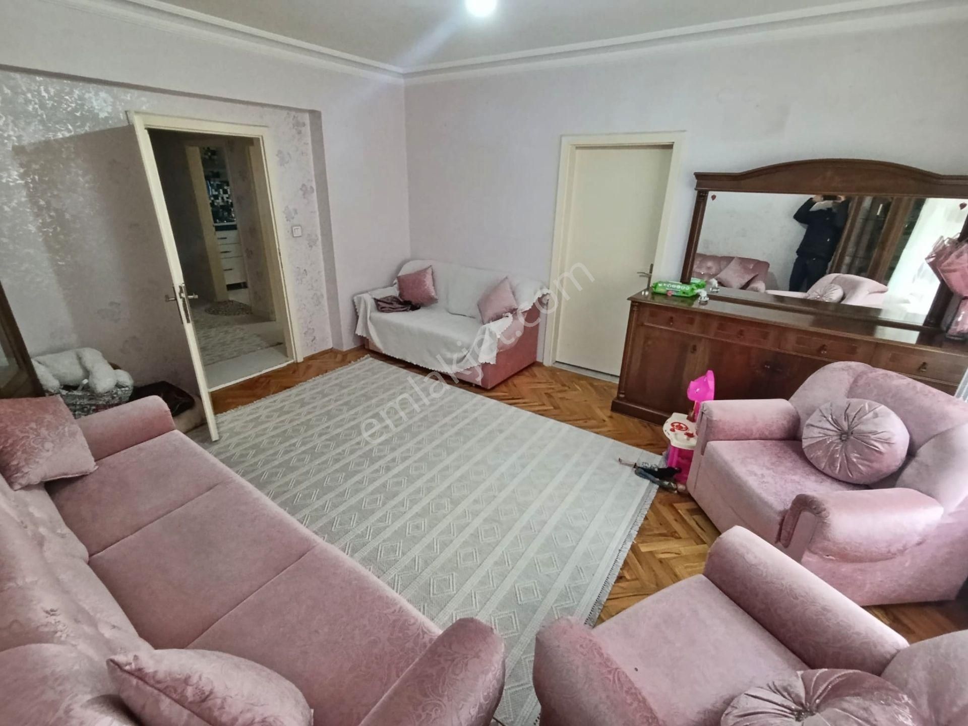 Kazım Orbayda Satılık 3+1 Daire Önü Açık Masrafsız Fırsat Gel Al - Görsel 2