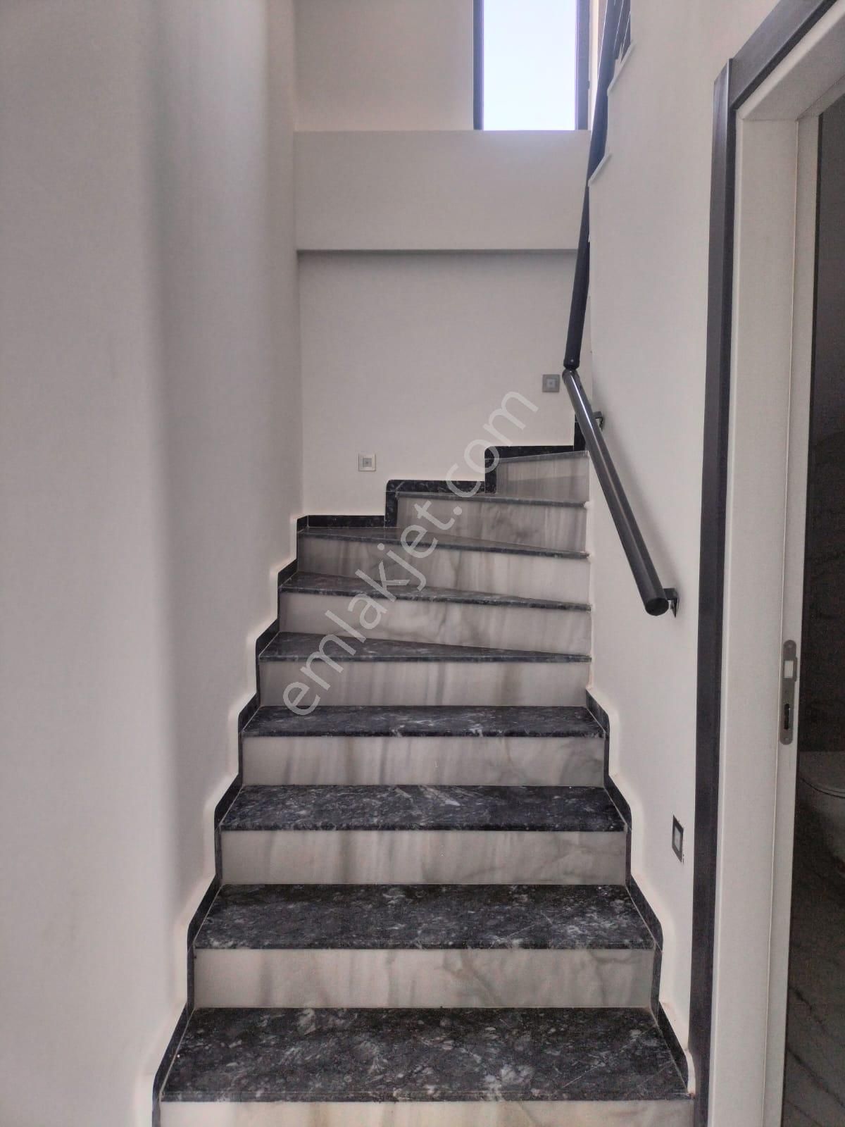 Aydın Didim Hisar Mah. Ful Eşyalı Havuzlu 4+1 Müstakil Bahçeli Villa - Görsel 21