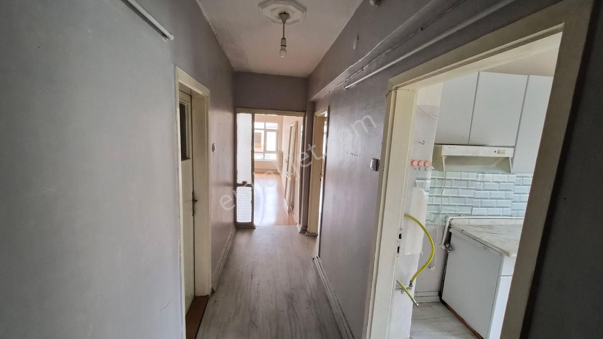 Kent Emlak'tan Abidin Paşada 3. Katta 3+1 Yapılı İskanlı Satılık Daire - Görsel 15