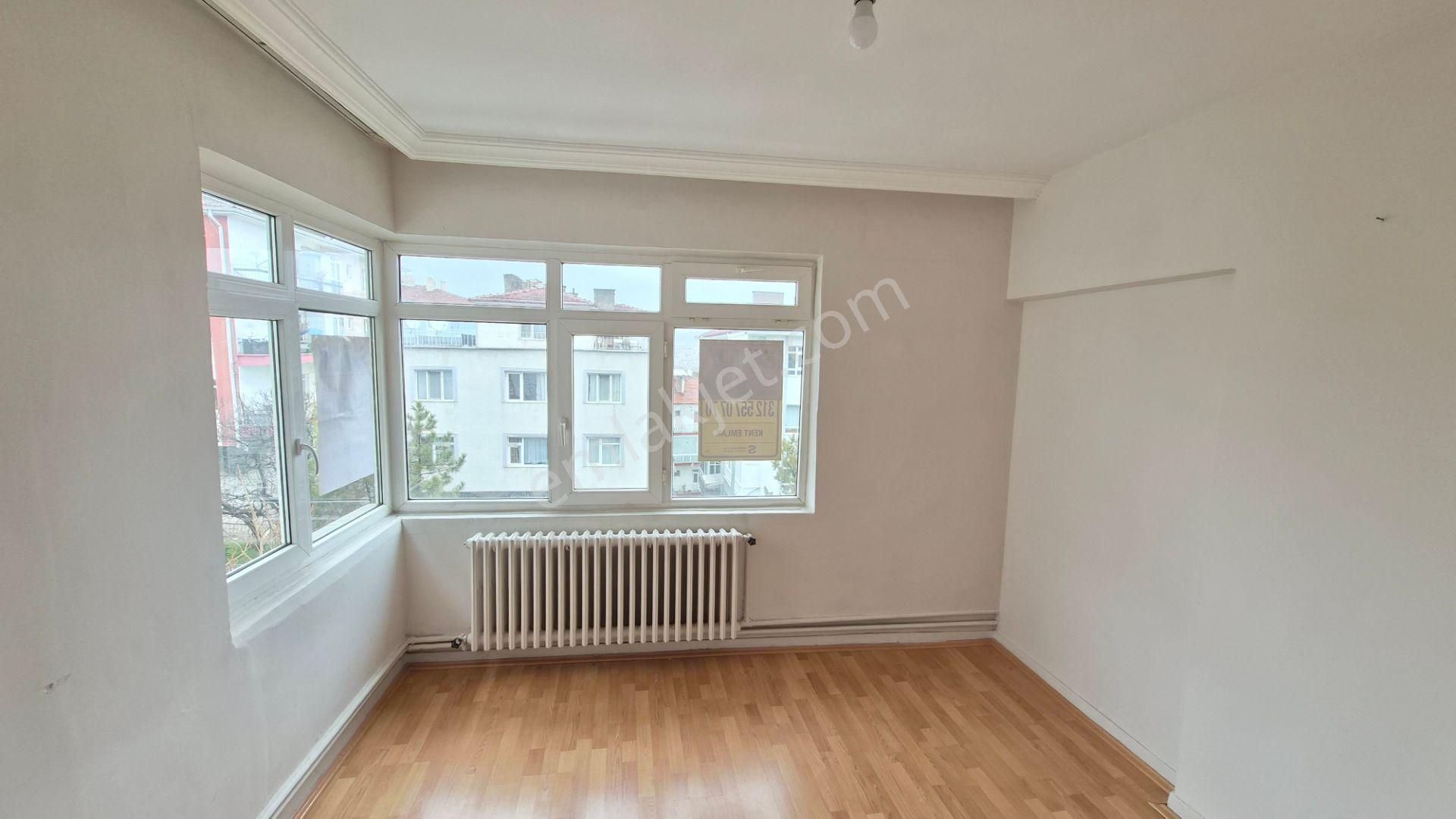 Kent Emlak'tan Abidin Paşada 3. Katta 3+1 Yapılı İskanlı Satılık Daire - Görsel 17