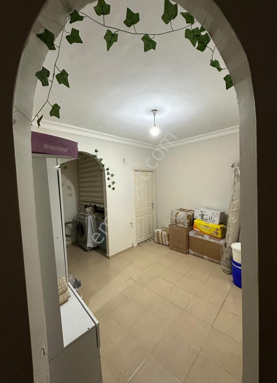 Denize Komşu Lokasyonda, Havuzlu Sitede Geniş Ve Ferah 3+1 Daire - Görsel 4