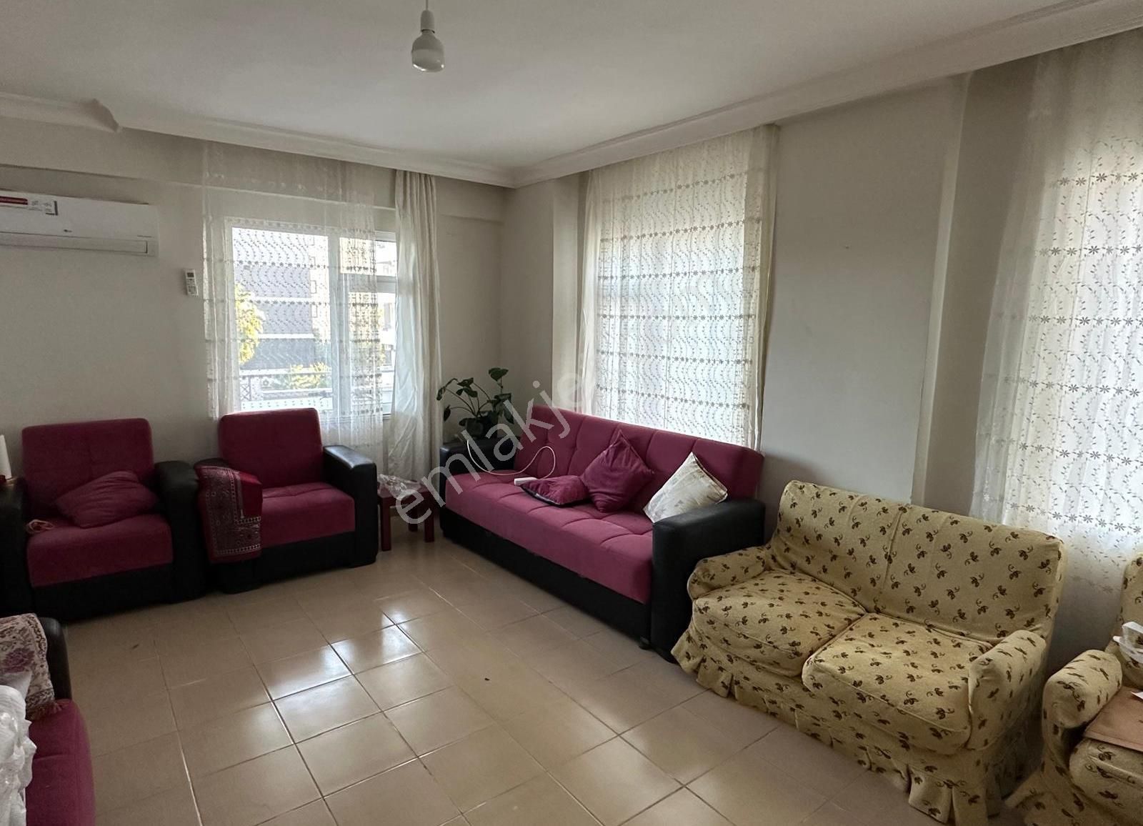 Denize Komşu Lokasyonda, Havuzlu Sitede Geniş Ve Ferah 3+1 Daire - Görsel 3