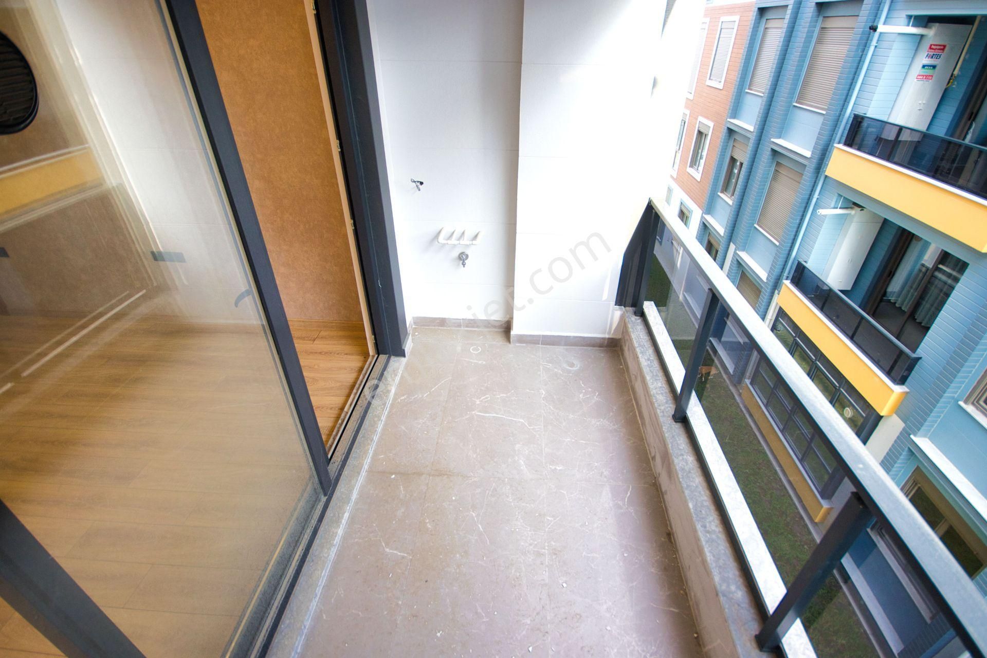 🛑🛑aktiften Akçay'da Satılık Modern Mimarinin Eşsiz Çizgiler İle Buluştuğu 1+1daire - Görsel 9