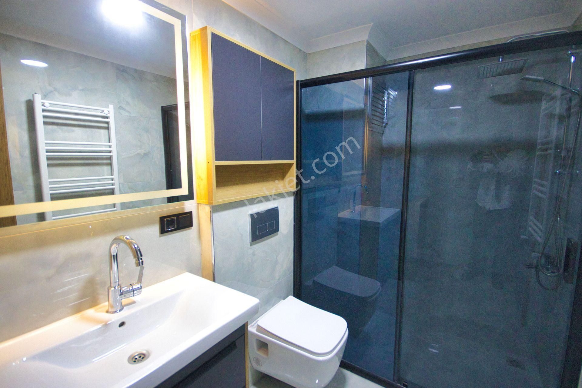 🛑🛑aktiften Akçay'da Satılık Modern Mimarinin Eşsiz Çizgiler İle Buluştuğu 1+1daire - Görsel 25