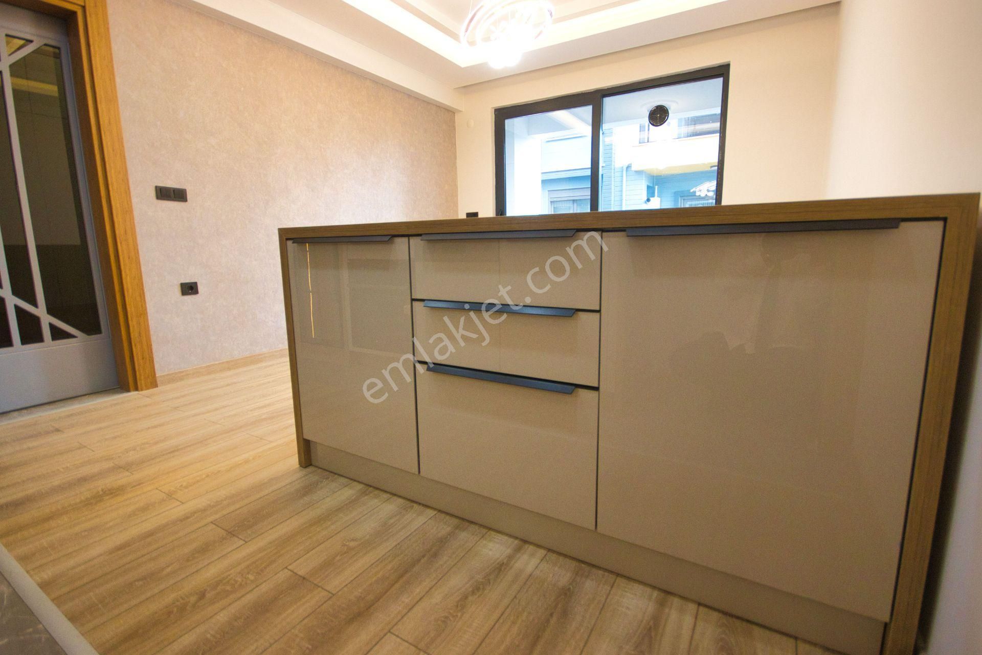 🛑🛑aktiften Akçay'da Satılık Modern Mimarinin Eşsiz Çizgiler İle Buluştuğu 1+1daire - Görsel 6