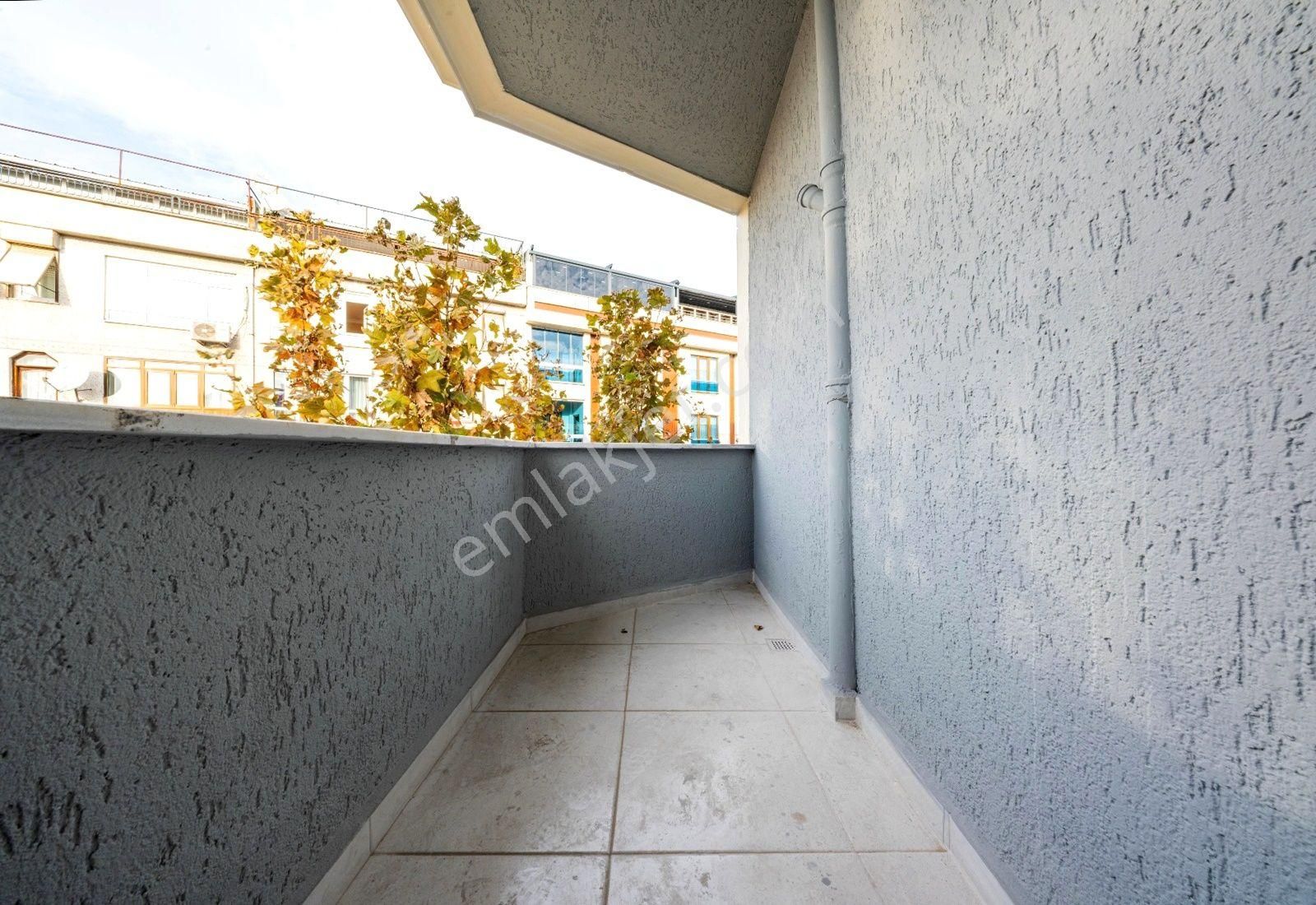 Weal World' Den Cadde Üstü, Köşe Cepheli, Arakat, Geniş Lüks, Sıfır ... - Görsel 9