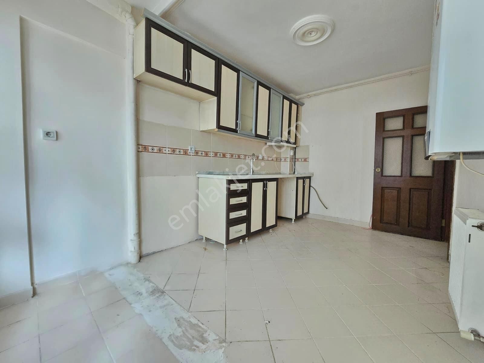 İstasyon Cad. Yakını 3+1 Ön Cephe Yüksek Giriş - Görsel 2