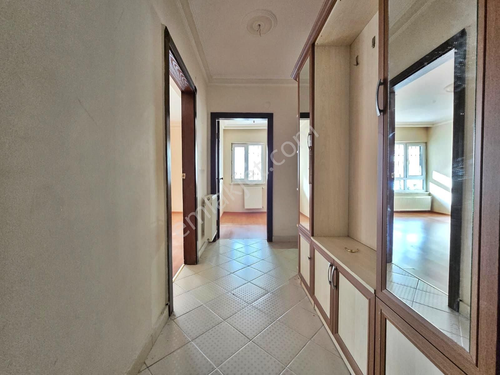 İstasyon Cad. Yakını 3+1 Ön Cephe Yüksek Giriş - Görsel 29