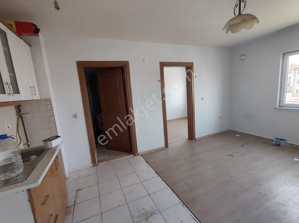 Temelli'de Toki Evlerinde Araç Takaslı Tapulu 1+1 Satılık Daire - Görsel 12