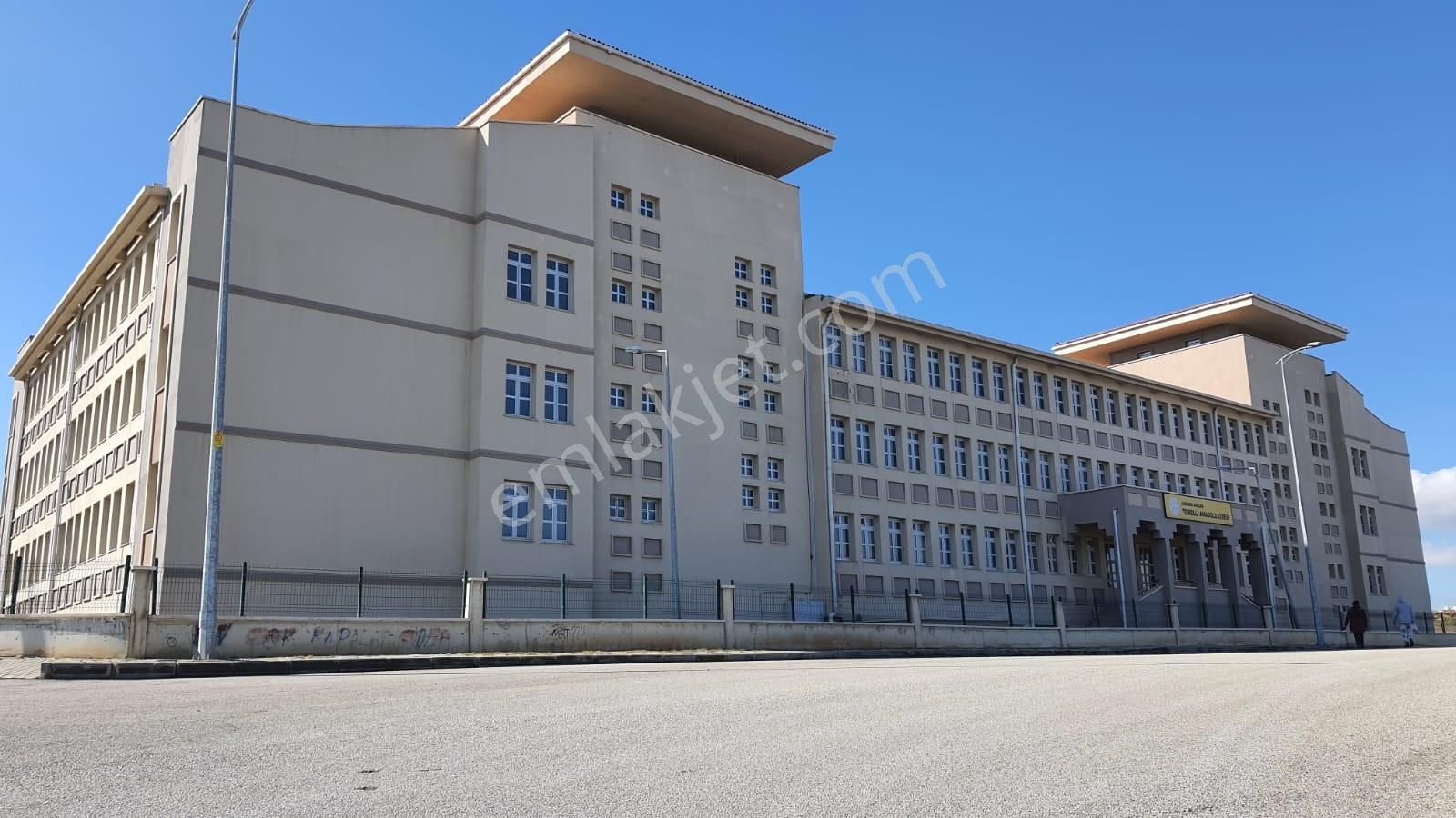 Temelli'de Toki Evlerinde Araç Takaslı Tapulu 1+1 Satılık Daire - Görsel 19