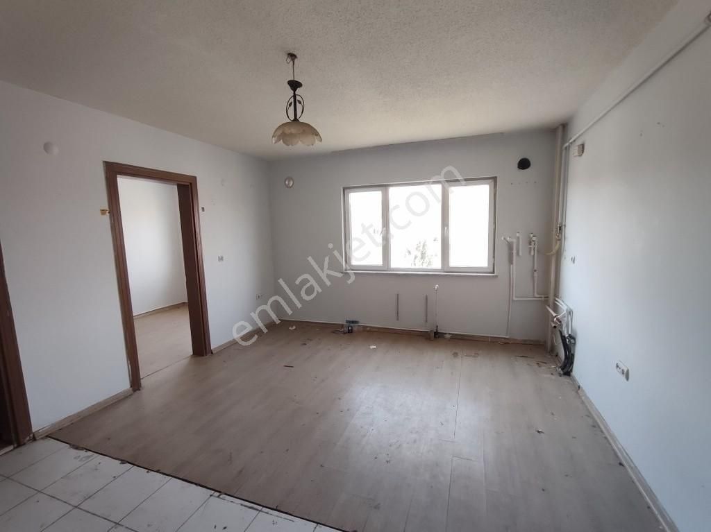 Temelli'de Toki Evlerinde Araç Takaslı Tapulu 1+1 Satılık Daire - Görsel 5