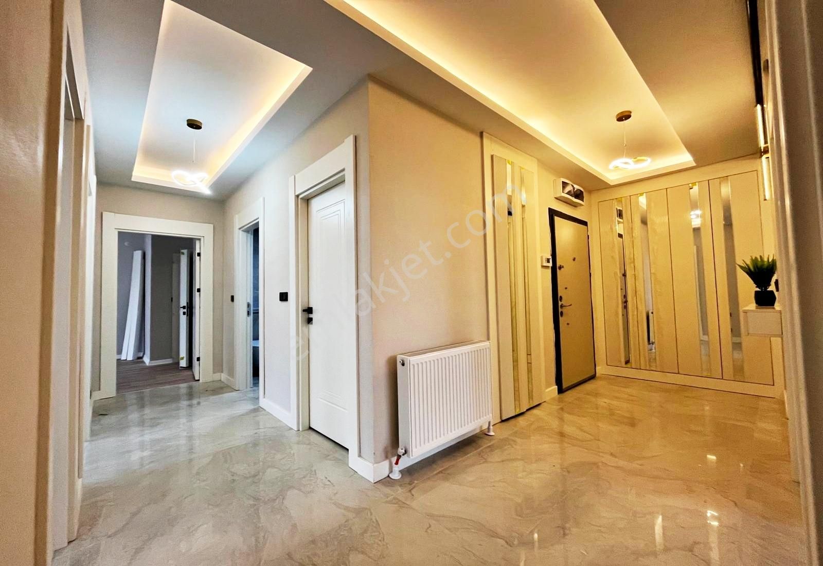 Yenikent Emlak'tan Ultra Lüks Anahtar Teslim Daire - Görsel 3