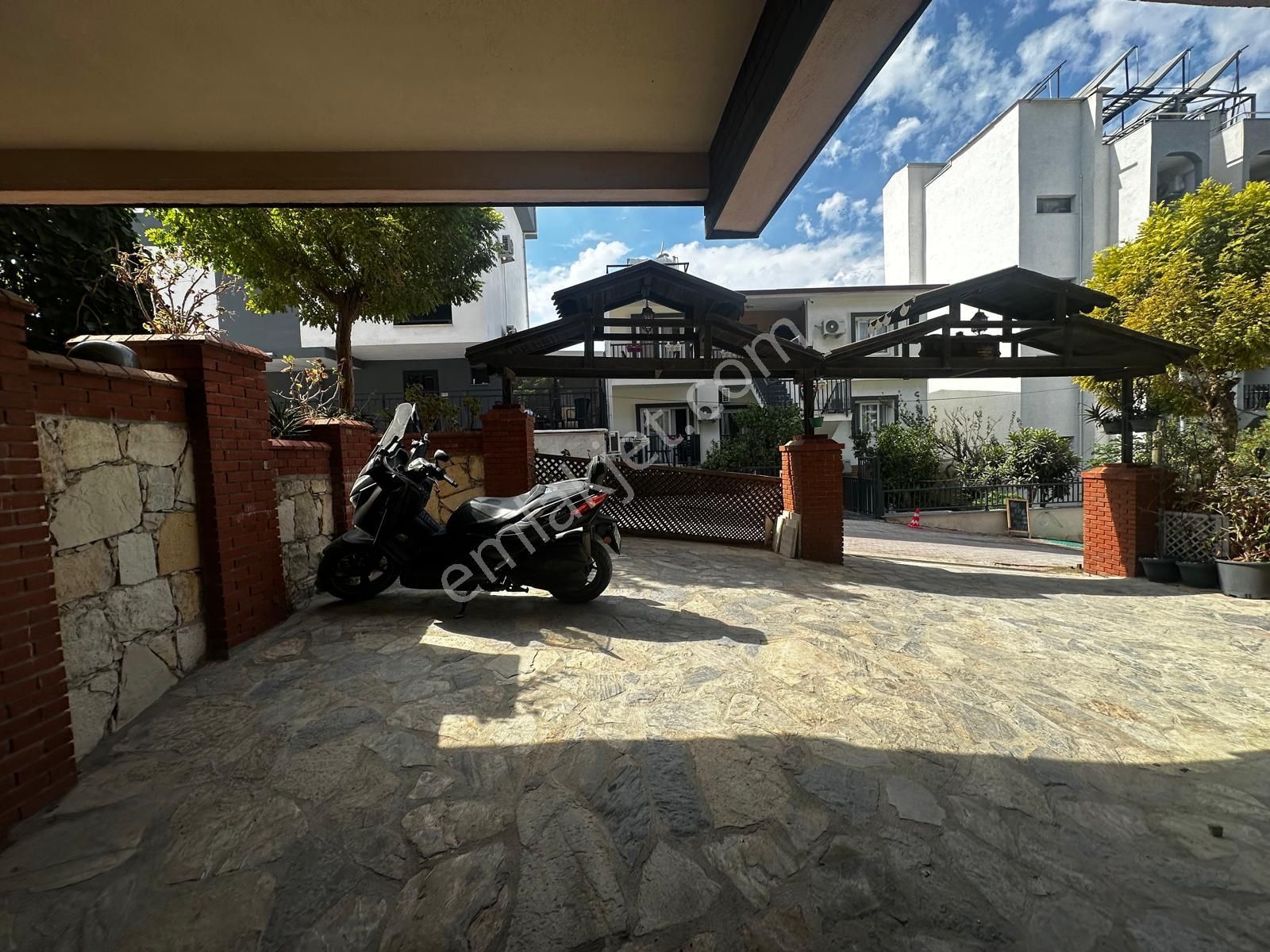 Kadınlar Denizine 150 Mt Mesafede Manzaralı 2+1 - Görsel 3