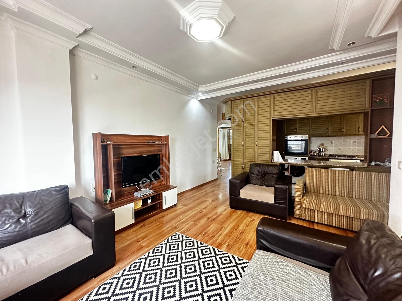 Kadınlar Denizine 150 Mt Mesafede Manzaralı 2+1 - Görsel 8