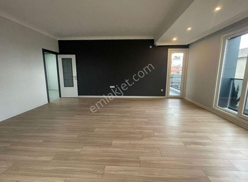 Mertcan Dan Kartal Metroya Yürüme 3+1 Ebeveyn Banyolu Lüks Daire - Görsel 4