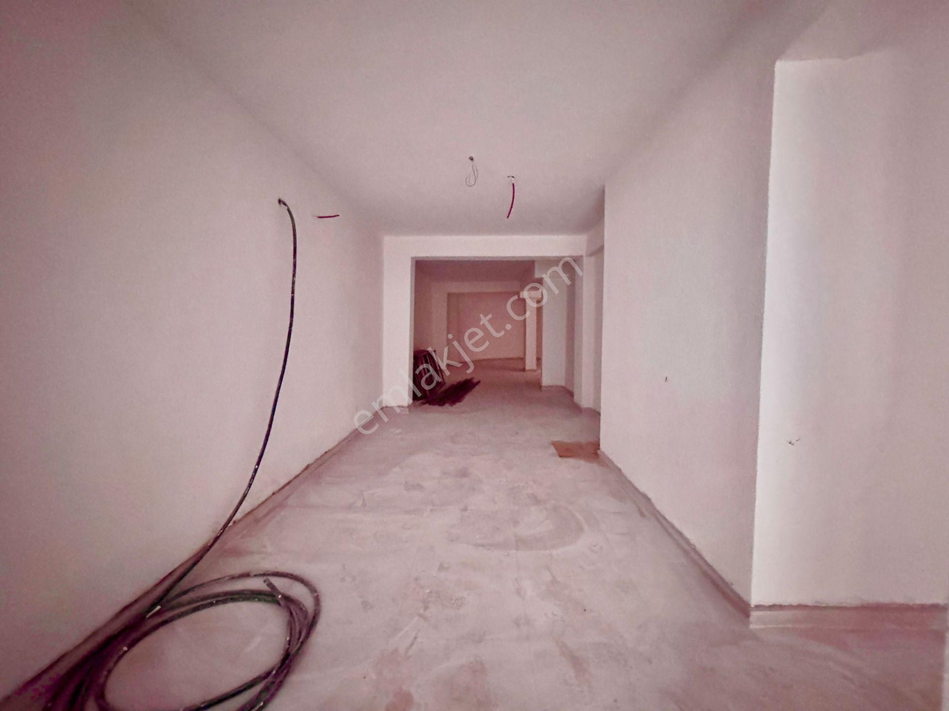 Goldhouse Dan Satılık Gençosman Da Depolu Giriş Dükkan - Görsel 14