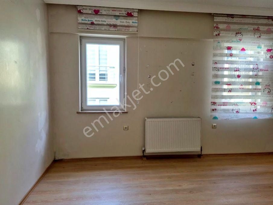 Adapazarı Camili Mahallesinde Kiralık 3+1 Daire - Görsel 23
