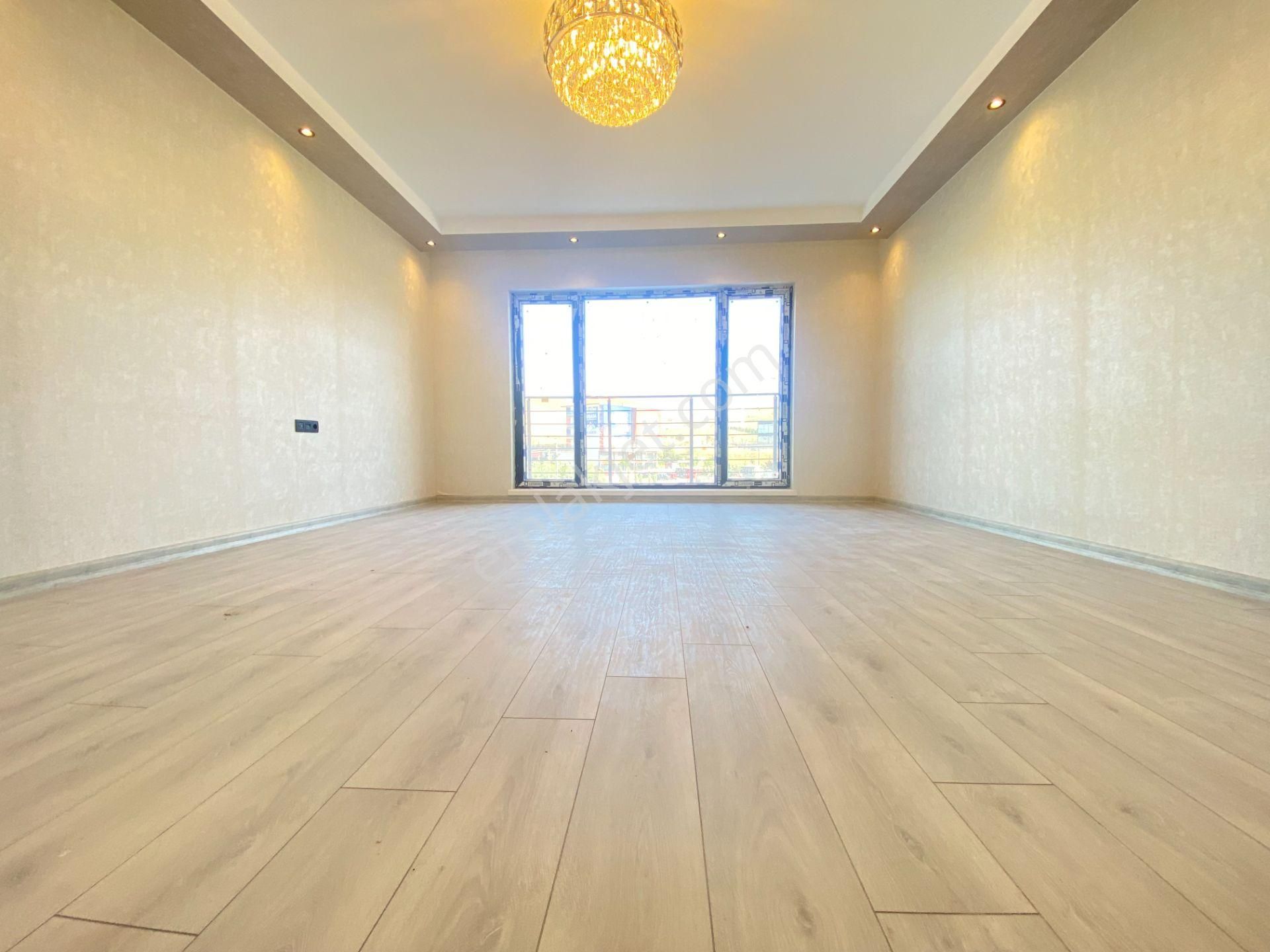 Gökçe Emlak'tan Sarayda Kaymakamlık Yakını Sitede Sıfır Geniş Daire - Görsel 3