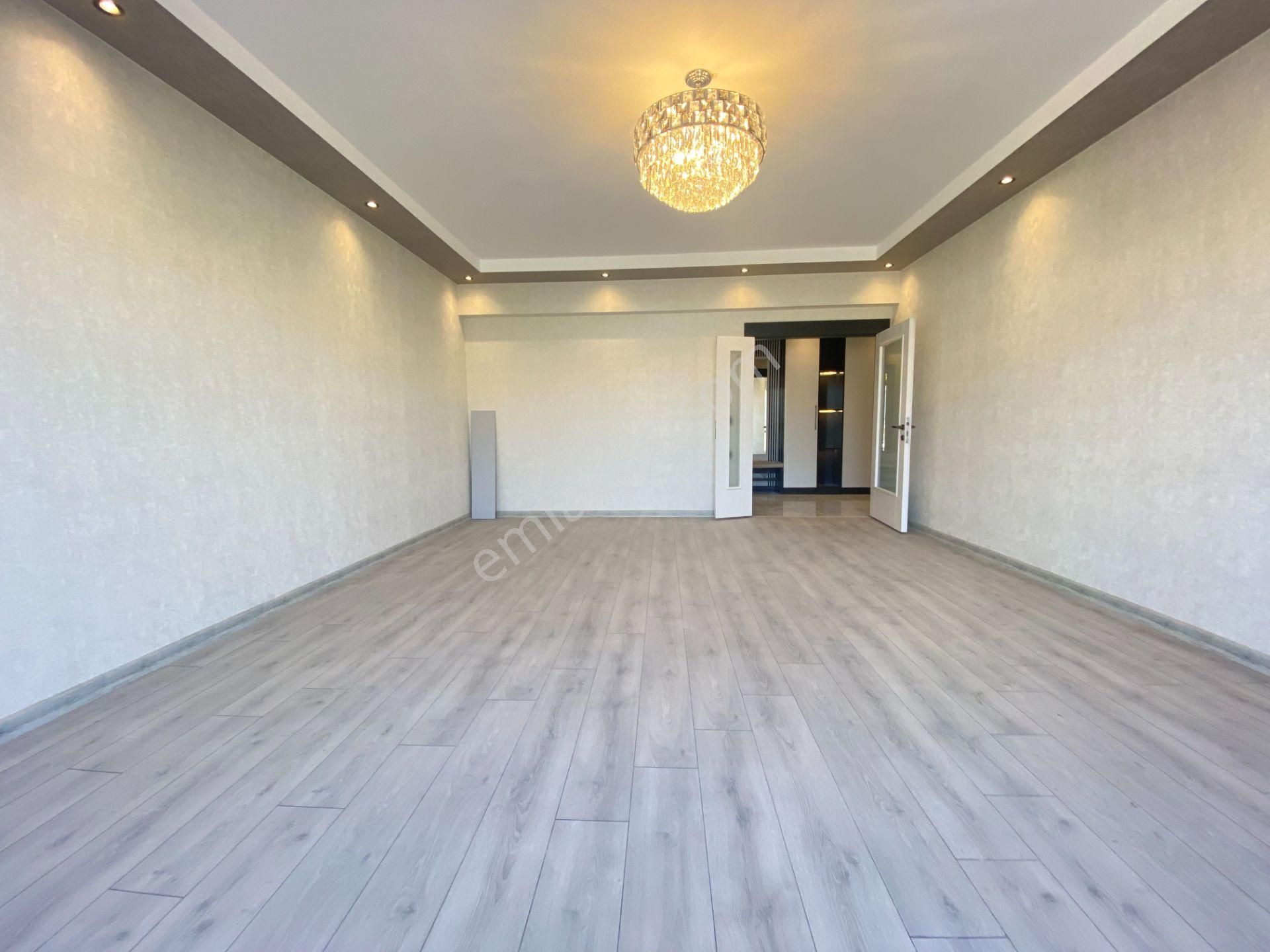 Gökçe Emlak'tan Sarayda Kaymakamlık Yakını Sitede Sıfır Geniş Daire - Görsel 4