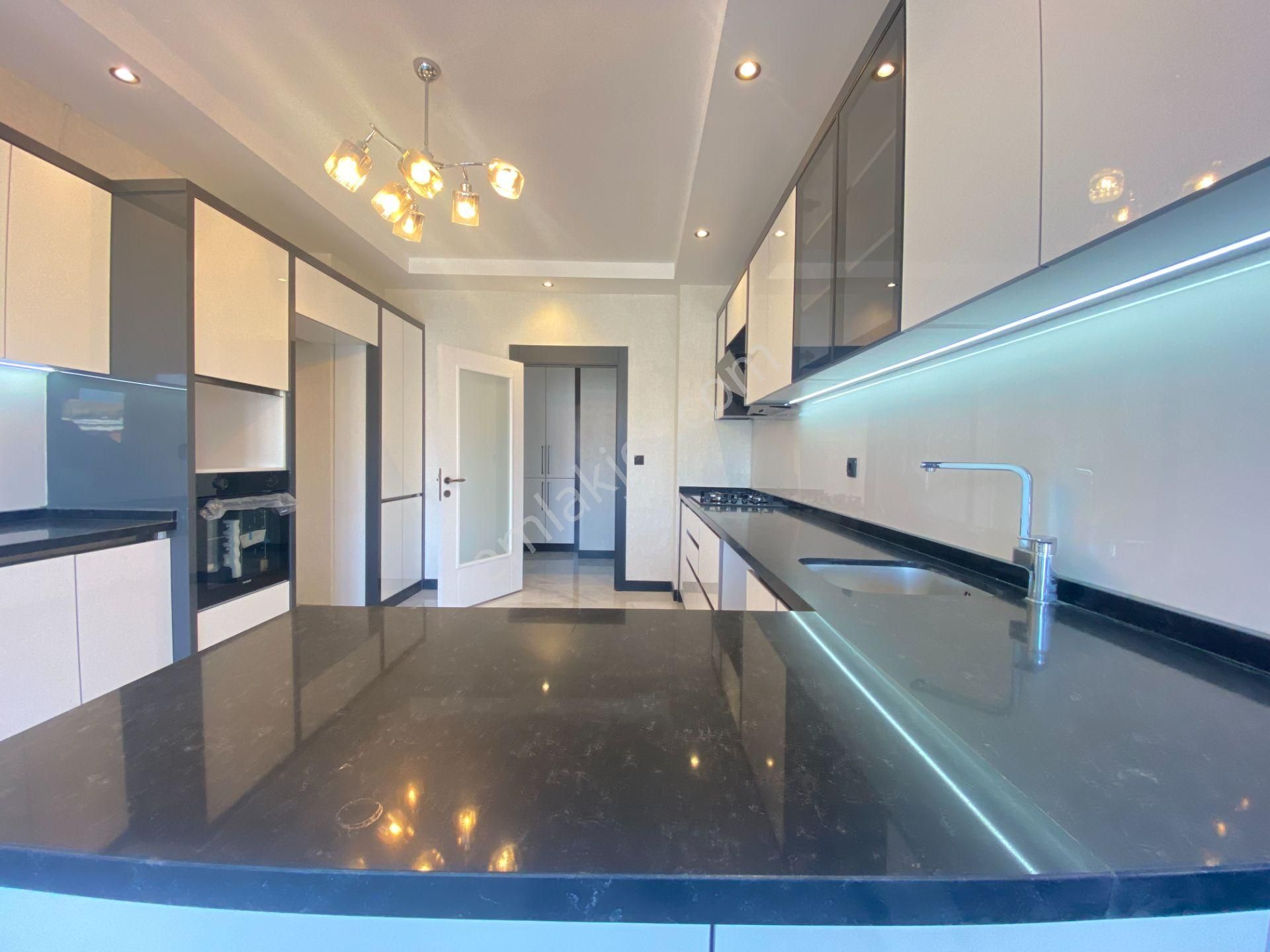 Gökçe Emlak'tan Sarayda Kaymakamlık Yakını Sitede Sıfır Geniş Daire - Görsel 8