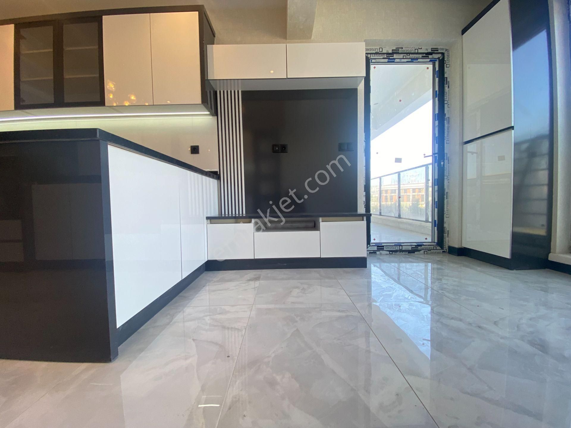 Gökçe Emlak'tan Sarayda Kaymakamlık Yakını Sitede Sıfır Geniş Daire - Görsel 23