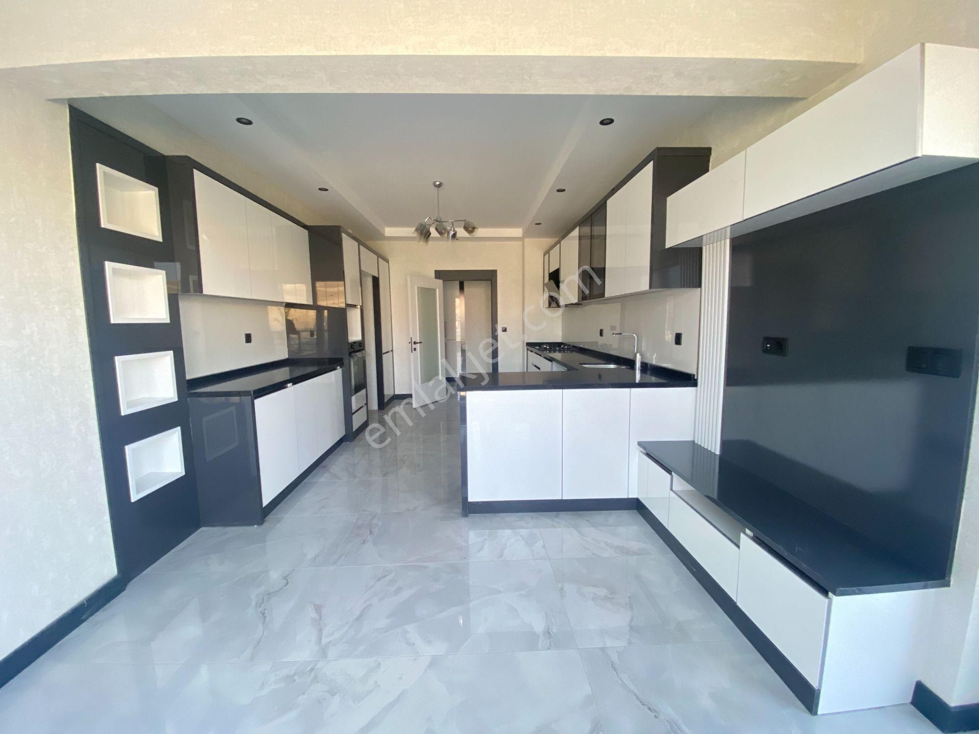 Gökçe Emlak'tan Sarayda Kaymakamlık Yakını Sitede Sıfır Geniş Daire - Görsel 27