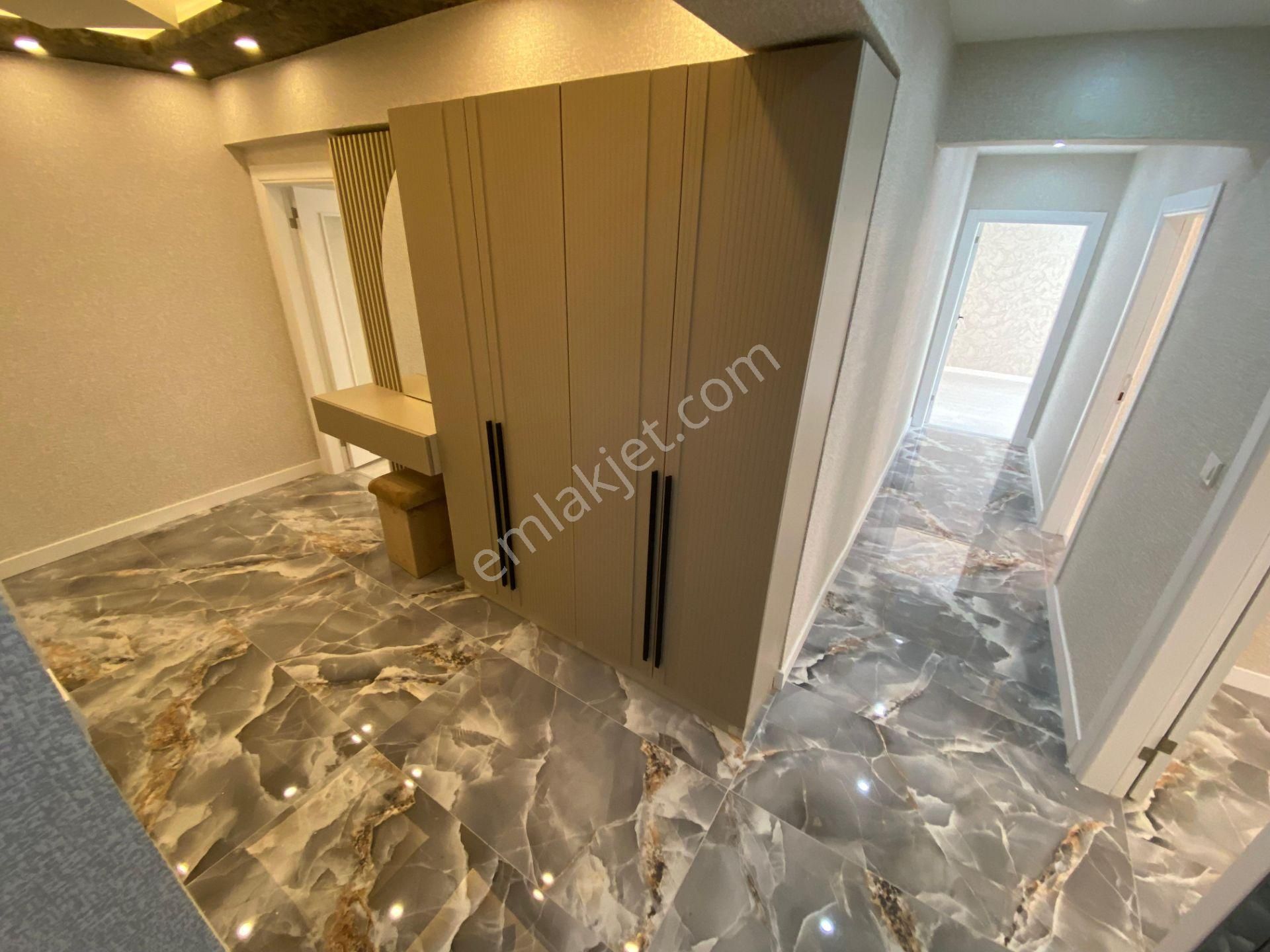 Fatih Cadde Üzeri Bağımsız 3+1 Orta Kat Geniş Şahane Daire - Görsel 27