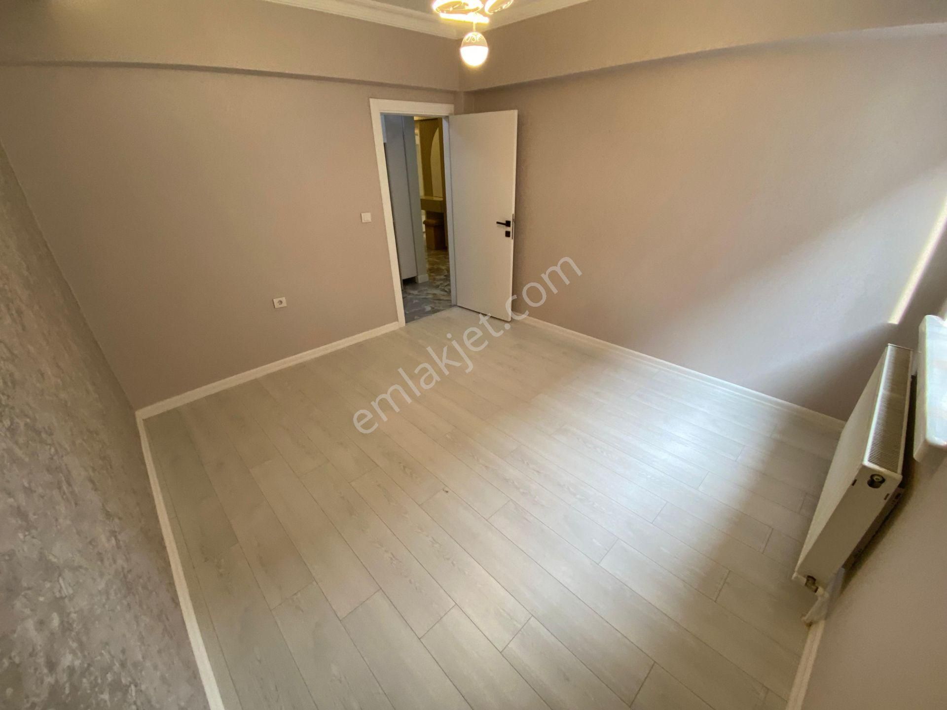 Fatih Cadde Üzeri Bağımsız 3+1 Orta Kat Geniş Şahane Daire - Görsel 15