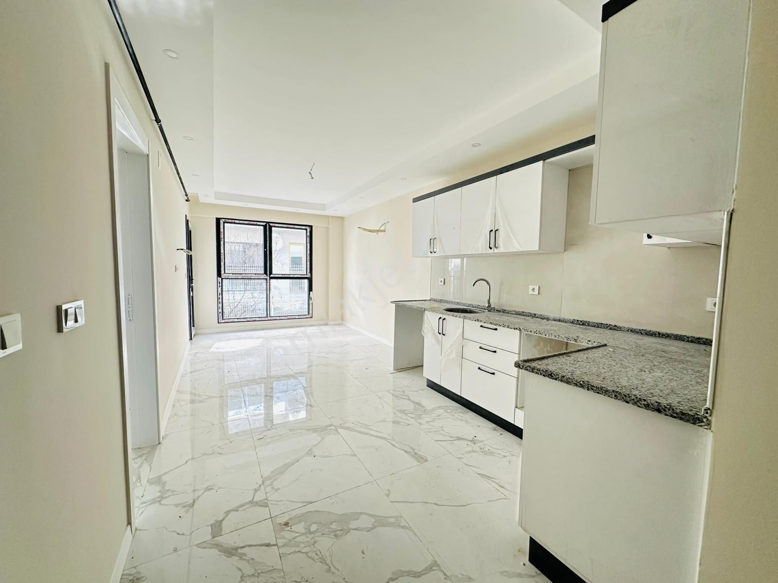 🏡 Göl-san Gayrimenkul’den 🏡 İsabeyli’de Üniversite Mevkii Sıfır Daire !!!