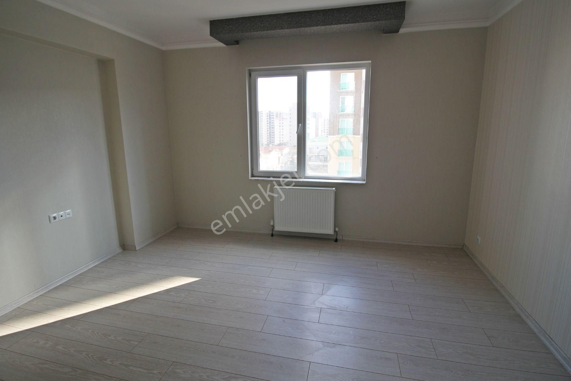 Nev Bağlıca Sitesinde Ara Kat Ön Cephe Peyzaj Manzaralı 4+1 Daire - Görsel 23