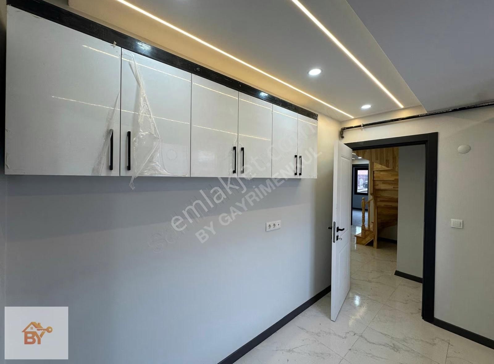 Küçükçekmece Yeni Mahalle'de Sıfır 3+2 Dubleks, 170m² - Görsel 32