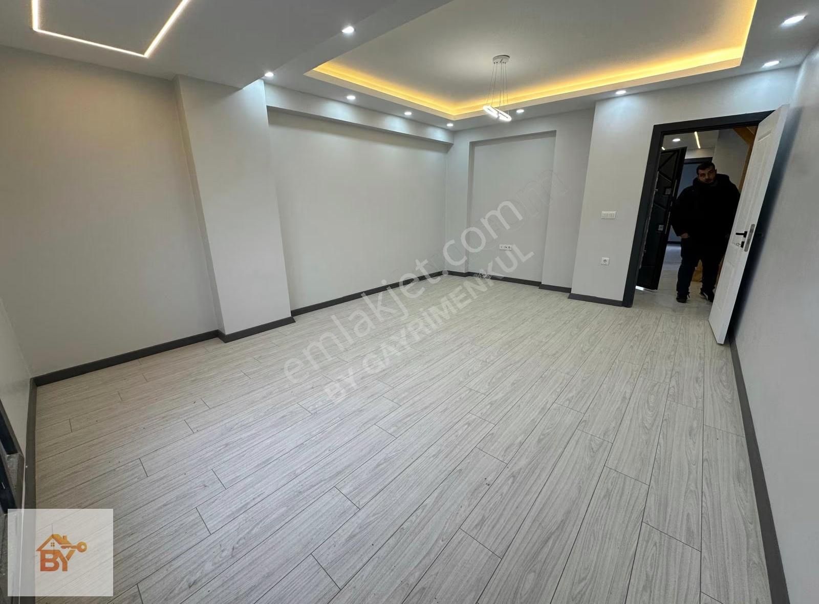 Küçükçekmece Yeni Mahalle'de Sıfır 3+2 Dubleks, 170m² - Görsel 21