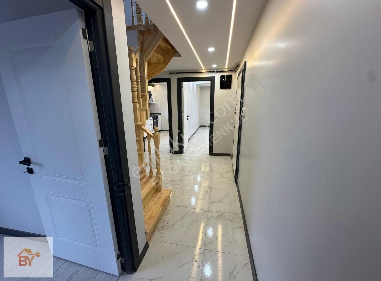 Küçükçekmece Yeni Mahalle'de Sıfır 3+2 Dubleks, 170m² - Görsel 11