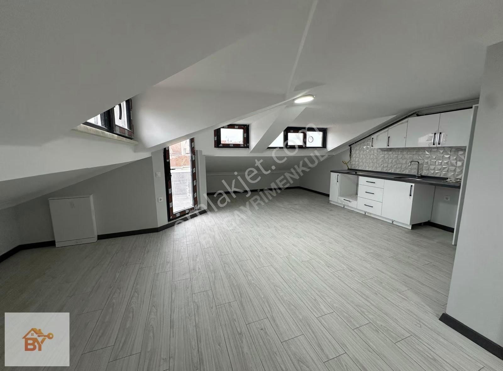 Küçükçekmece Yeni Mahalle'de Sıfır 3+2 Dubleks, 170m² - Görsel 2