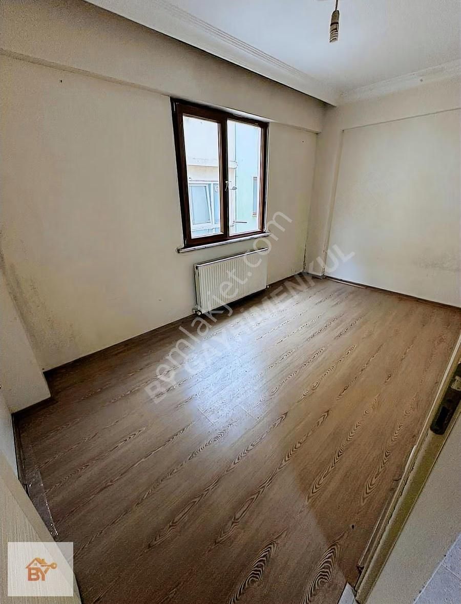 Küçükçekmece Gültepe'de Satılık 2+1 Daire (e5 Yakını, 80m²) - Görsel 4
