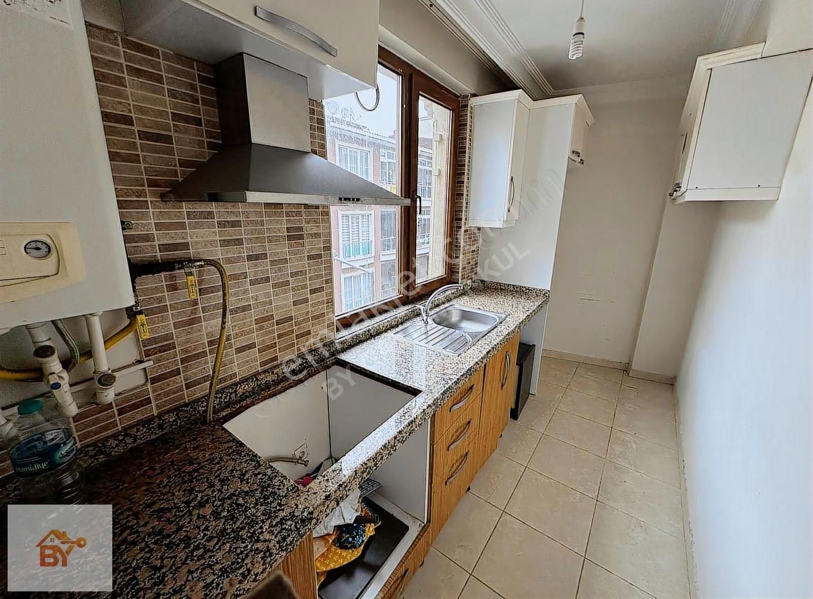 Küçükçekmece Gültepe'de Satılık 2+1 Daire (e5 Yakını, 80m²) - Görsel 6