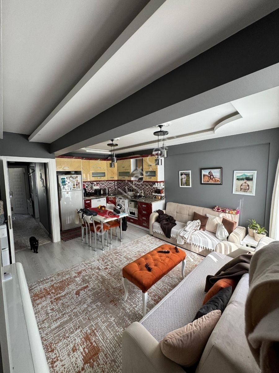 Aydın Mahallesi 2+1 90 M2 | Eşyalı | Doğalgazlı | İzbana Yakın