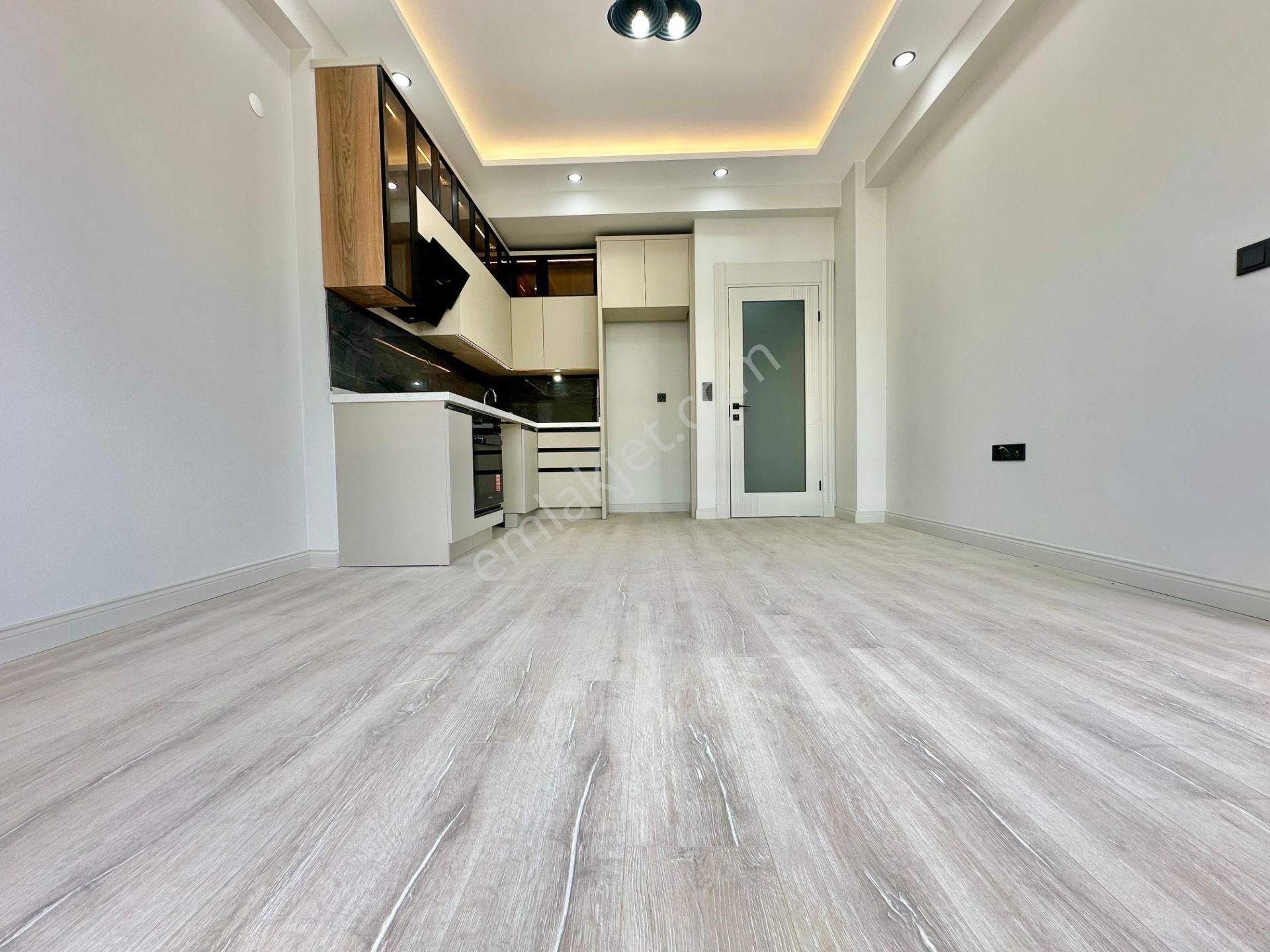 ꧁akçay Ay Emlaktan꧂güre'de Lüks Sitede Bahçe Kullanımlı Müstakil Tadında Satılık 2+1 Şık Daire - Görsel 6