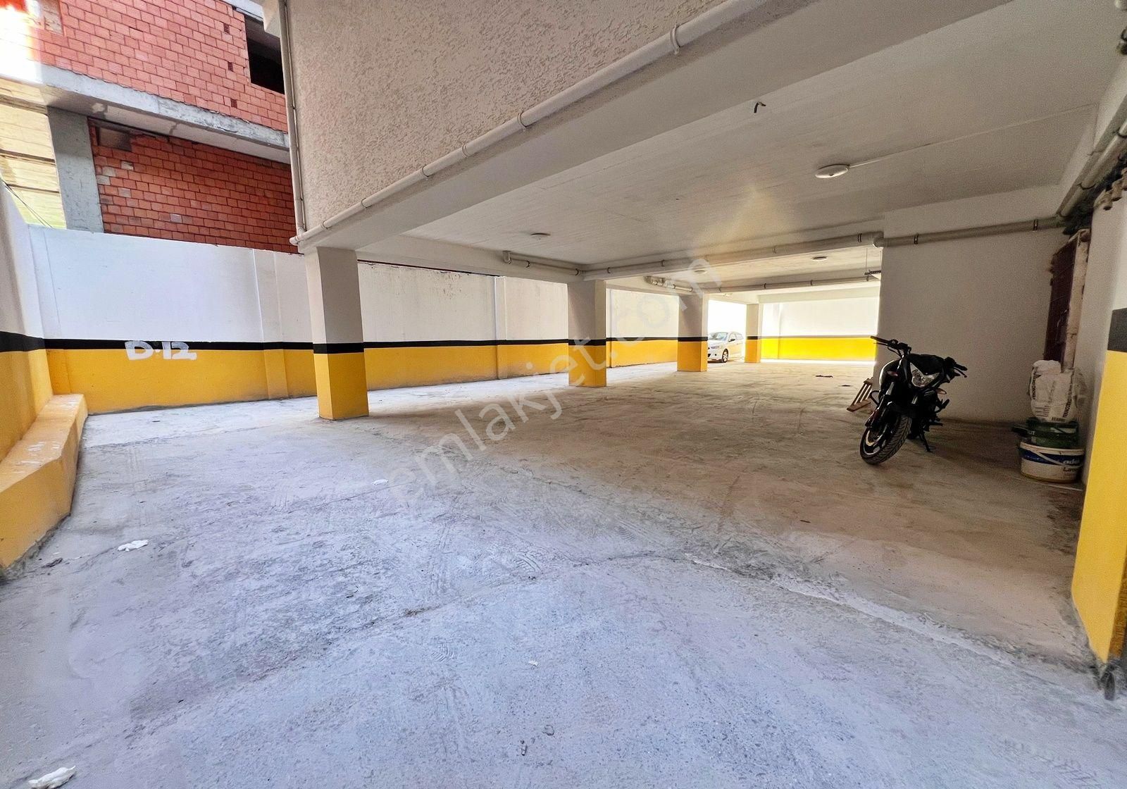 Weal World' Den Ataköy Hst. Yanı, K.otoparklı, 4+2, 190 M2 Mükemmel Dublex ... - Görsel 23