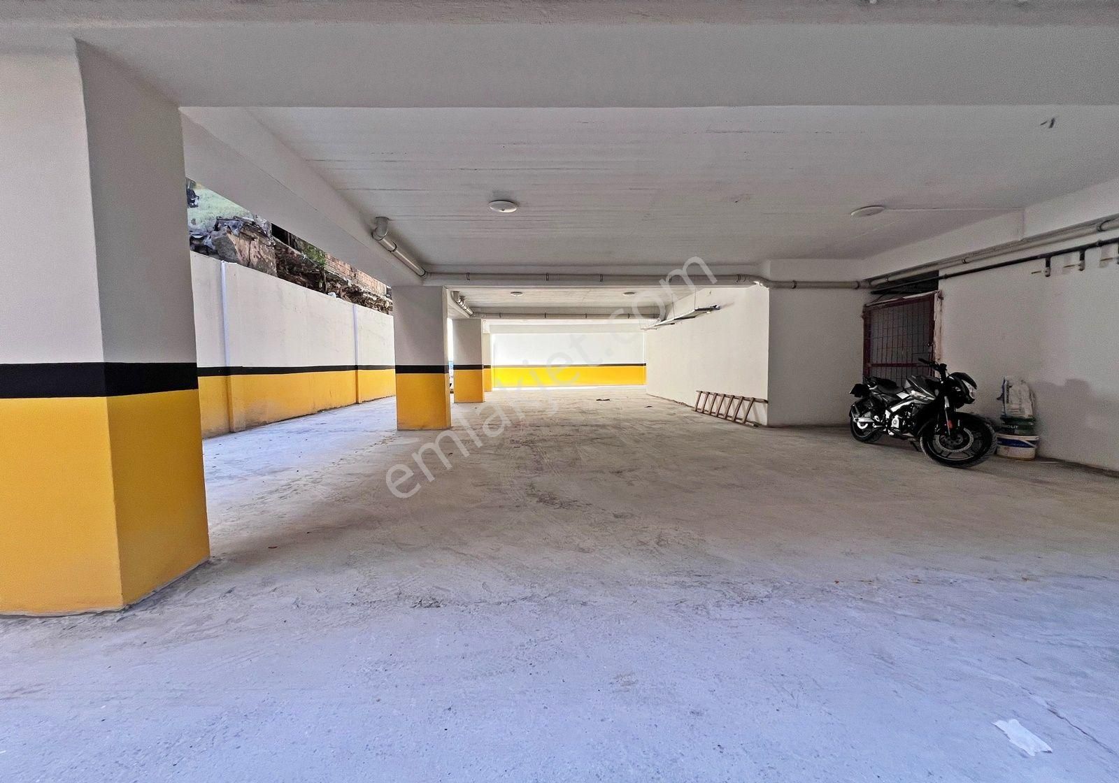 Weal World' Den Ataköy Hst. Yanı, K.otoparklı, 4+2, 190 M2 Mükemmel Dublex ... - Görsel 24