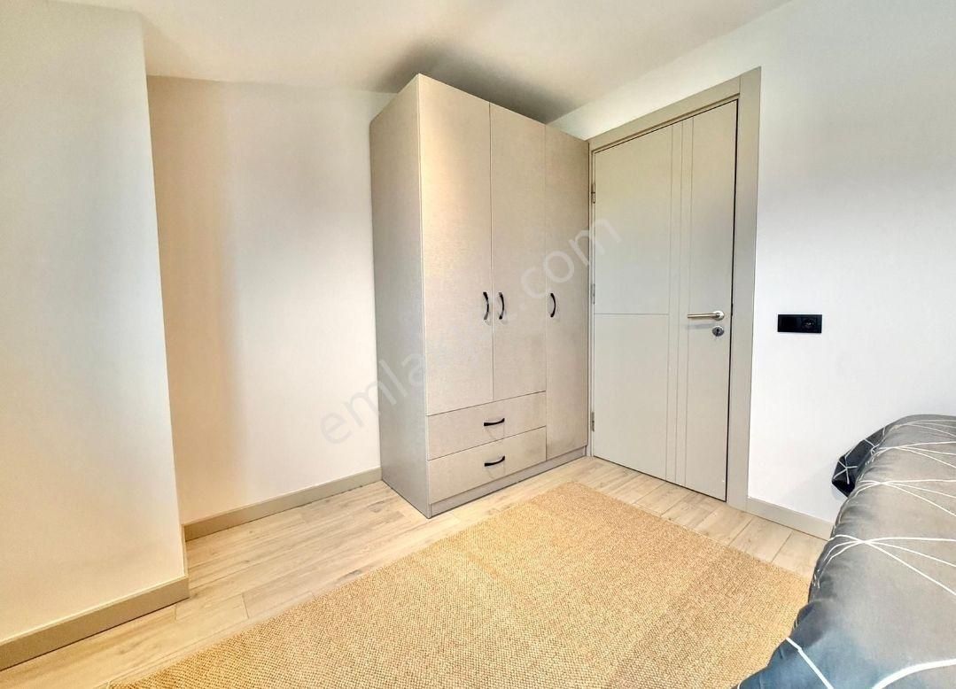 Bahçelievler'de Cadde Manzaralı 1+1 Lüks Suıt Daire - Görsel 15