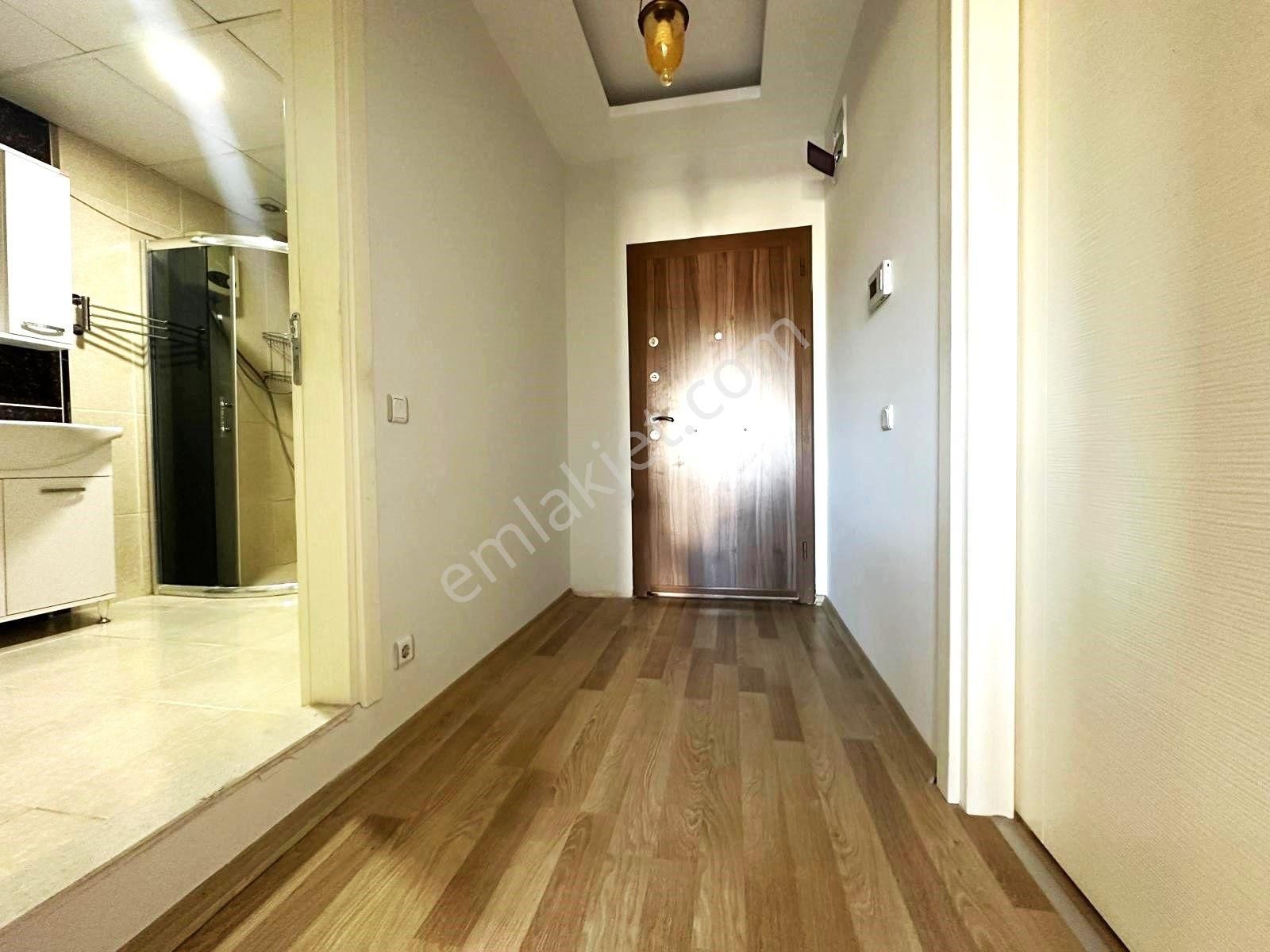 Akçay'da Aygül'den Denize Yakın Doğalgazlı Asansörlü Ada Mutfaklı Ara Kat Ön Cephe 1+1 Satılık Daire - Görsel 29