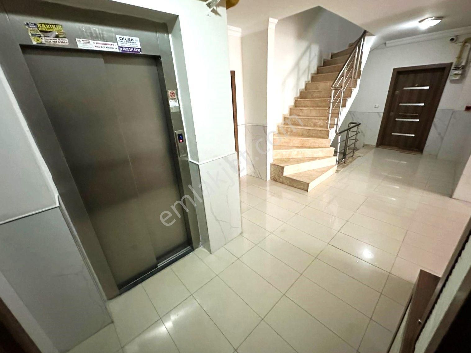 Akçay'da Aygül'den Denize Yakın Doğalgazlı Asansörlü Ada Mutfaklı Ara Kat Ön Cephe 1+1 Satılık Daire - Görsel 32