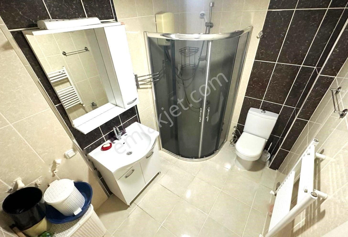 Akçay'da Aygül'den Denize Yakın Doğalgazlı Asansörlü Ada Mutfaklı Ara Kat Ön Cephe 1+1 Satılık Daire - Görsel 27