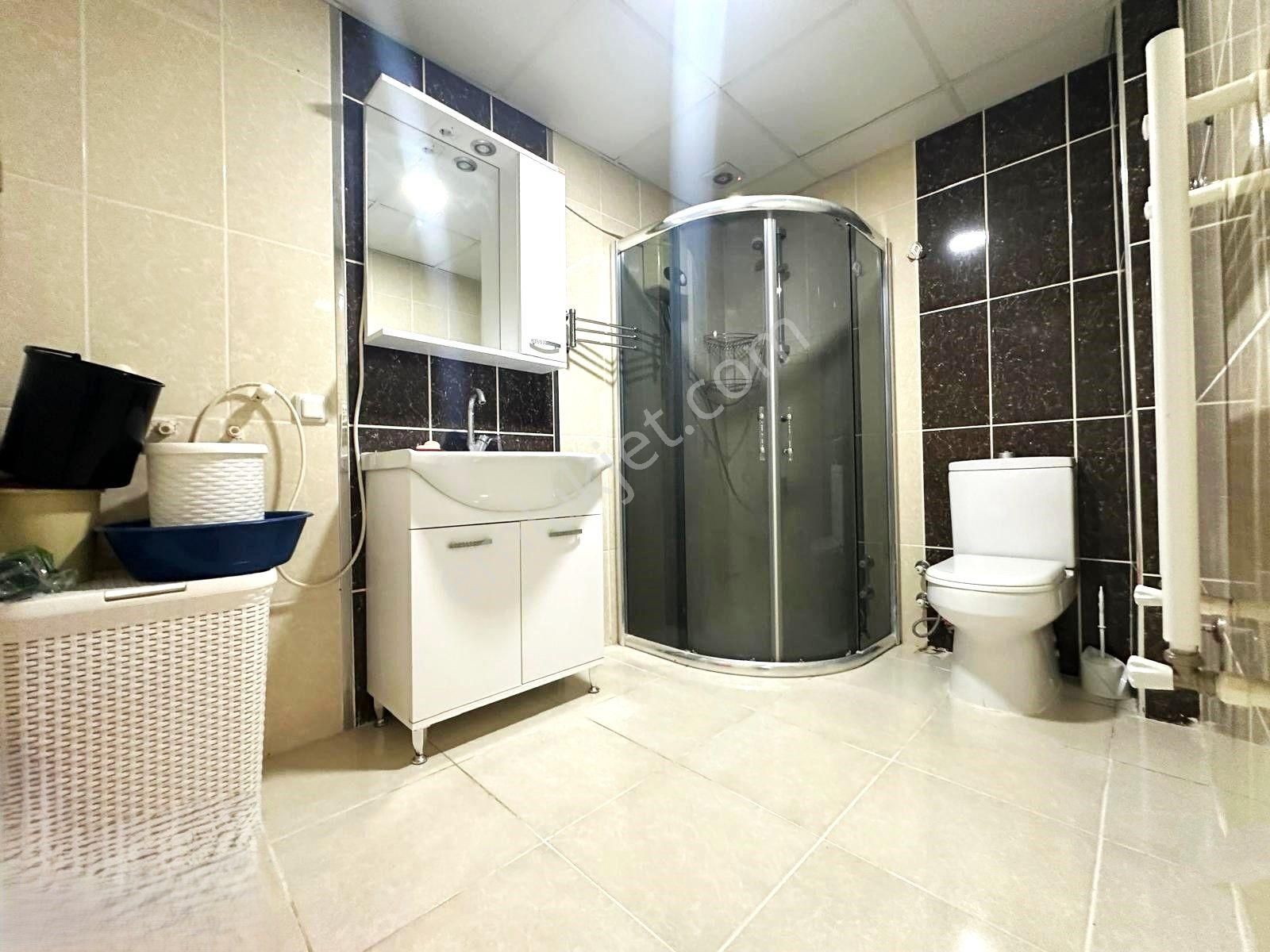 Akçay'da Aygül'den Denize Yakın Doğalgazlı Asansörlü Ada Mutfaklı Ara Kat Ön Cephe 1+1 Satılık Daire - Görsel 25