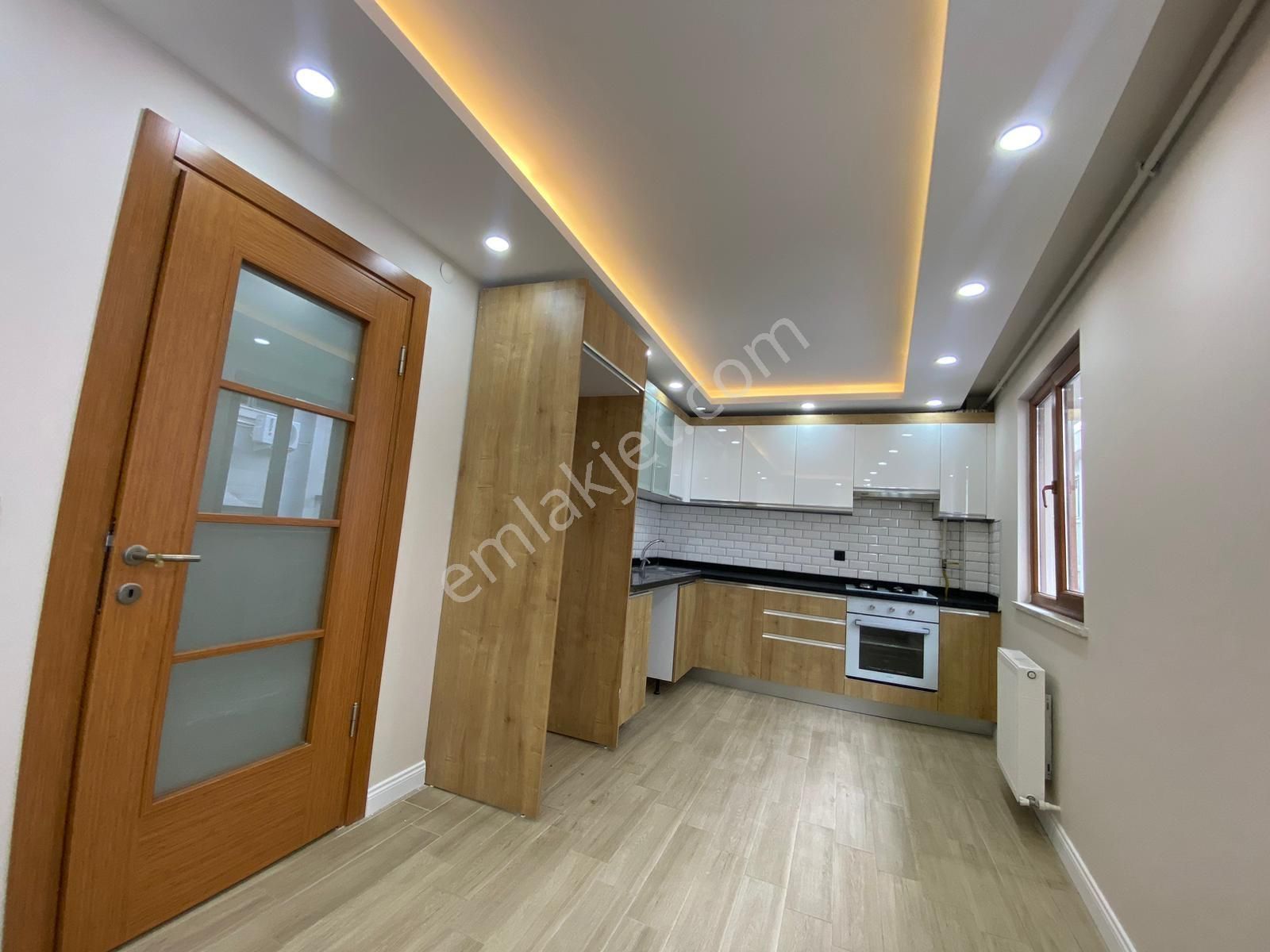 Tamiş'den İdealtepe Sahilde 8 Yıllık Geniş Ferah 4+1 Dublex - Görsel 5