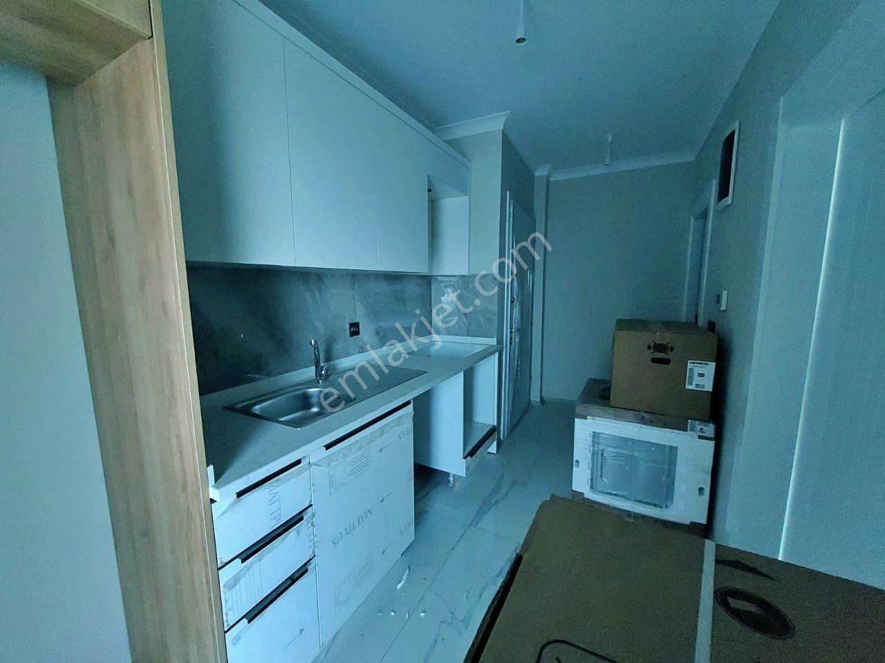 Uytundan Zeytinlide Cam Balkonlu Kapalı Mutfak Satılık 1+1 - Görsel 3