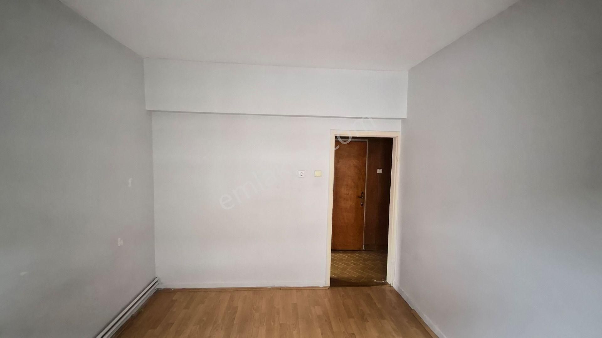 Kent Emlaktan Abidinpaşada3. Katta 3+1 Full Yapılı Balkonlu Kiralık Daire - Görsel 10